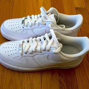 Women’s Nike Air Force 1 - size 9